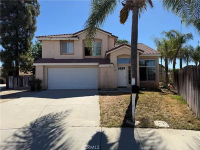 828 Greenwich Court photo 2