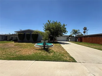 1275 E 37th