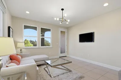 272 Currlin Circle photo 2