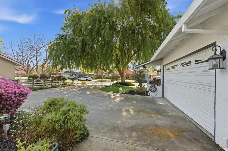 1467 Kiner Avenue photo 2