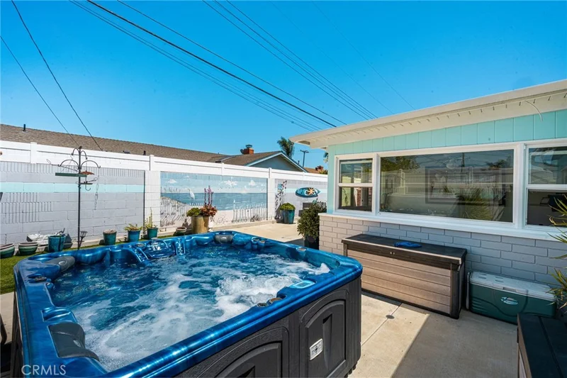 15732 Swan Lane photo 2