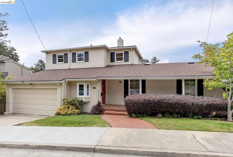 1001 Park Lane, Oakland, CA 94610