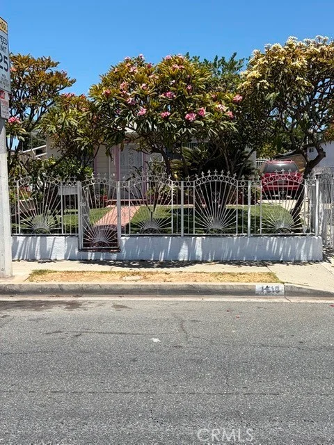 4619 E 1ST Street photo 2