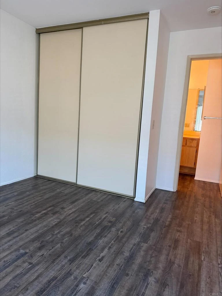 Interior 4