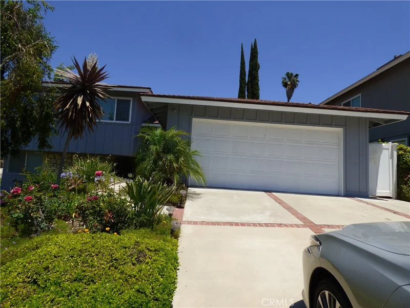 5650 Lake Lindero
