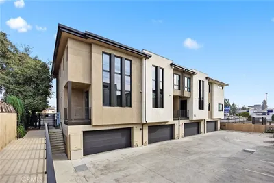 501 N Santa Anita photo 2