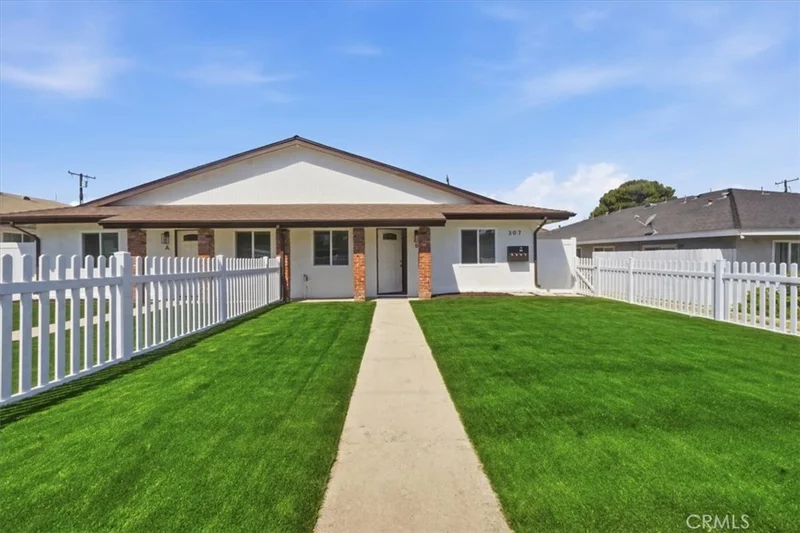 307 N Tustin B