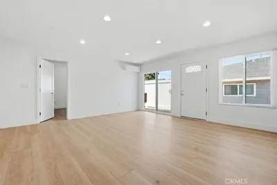 307 N Tustin C photo 2