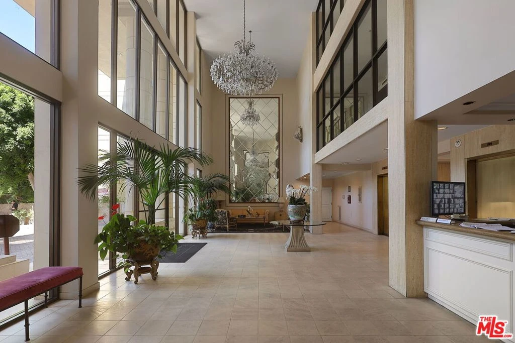 Interior 2