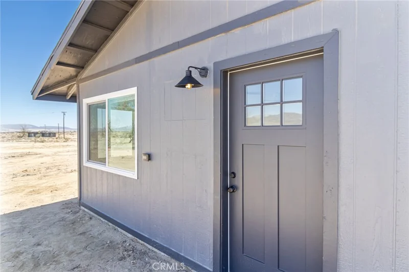 Photo 2 of 81833 Panorama Drive