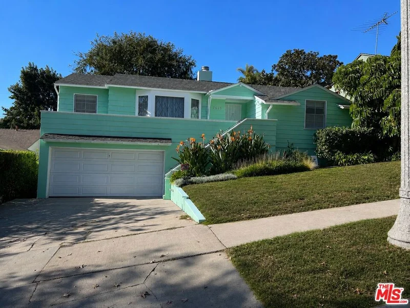2625 Cardiff Avenue