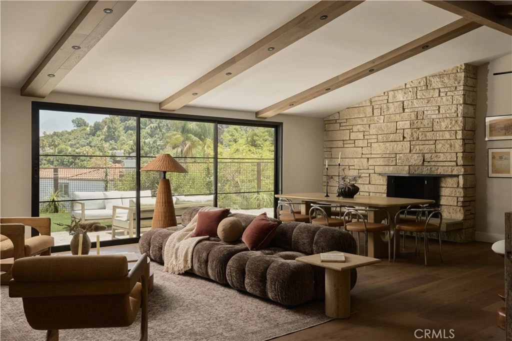 Interior 2