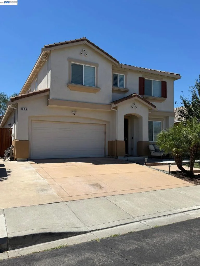 684 Brazelton Cir, Vacaville, CA 95688