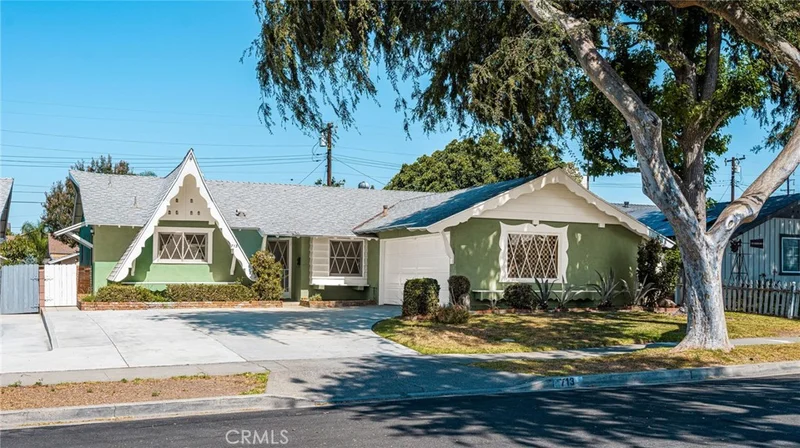 713 Moonbeam, Placentia, CA 92870
