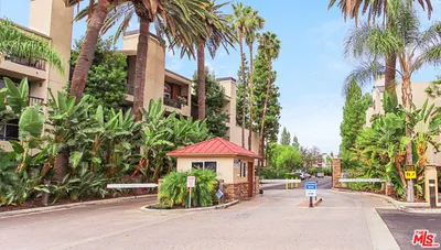 21400 Burbank Boulevard 223, Woodland Hills, CA 91367