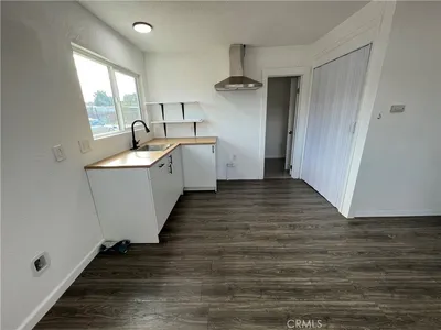 1906 Mentone Blvd A