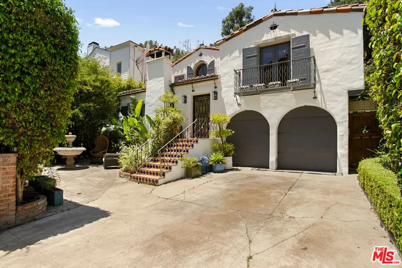 1407 N Beverly Drive photo 2