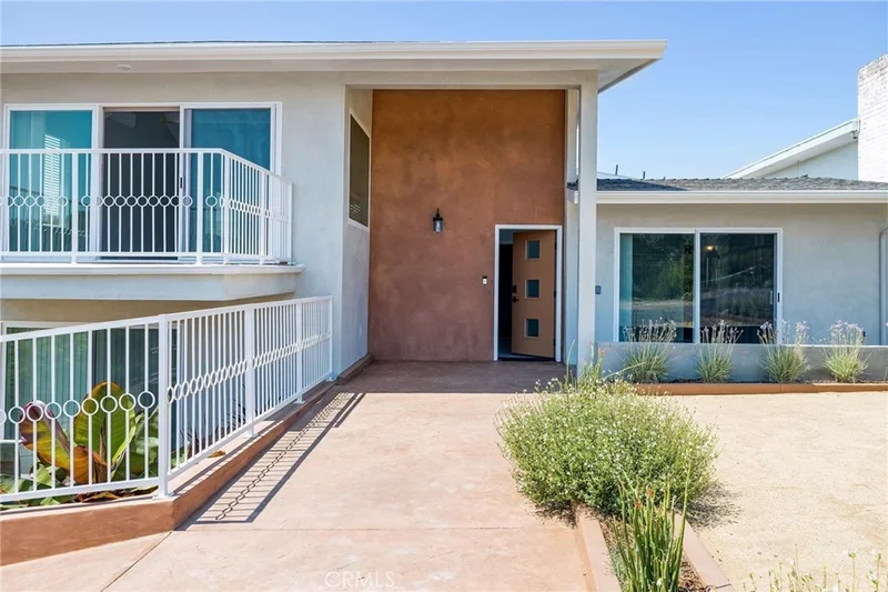 5 Clipper Road A
