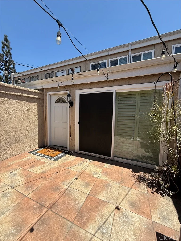2900 Madison photo 2