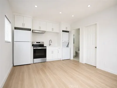7649 Paso Robles photo 2