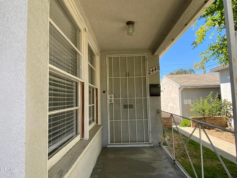 2448 E Washington Boulevard photo 2