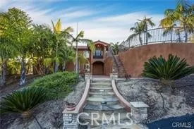 2440 Los Alisos photo 2