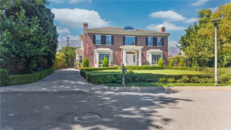 Photo 2 of 1117 Encanto Drive