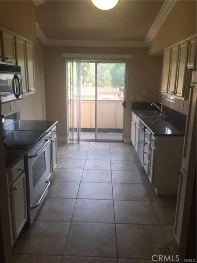 5410 Silver Canyon photo 2