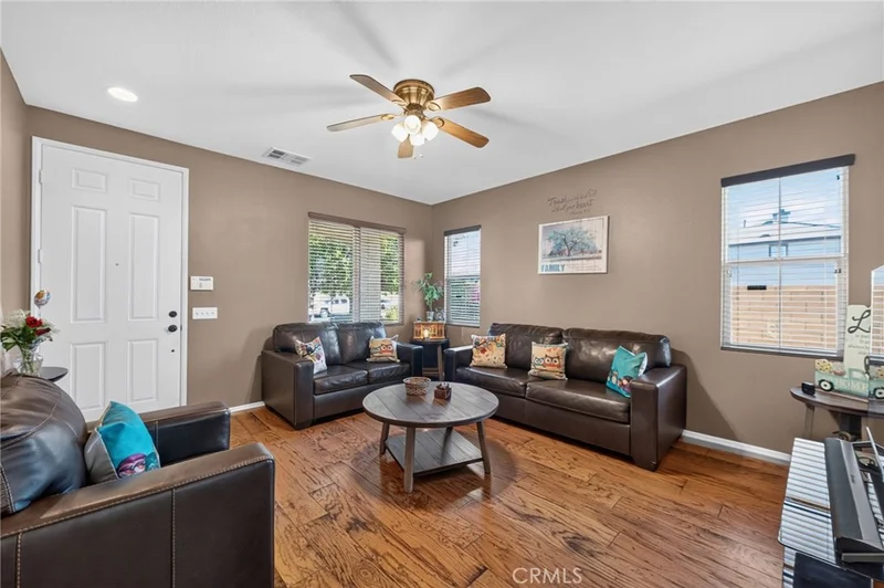 Photo 2 of 405 Ivy Crest Drive