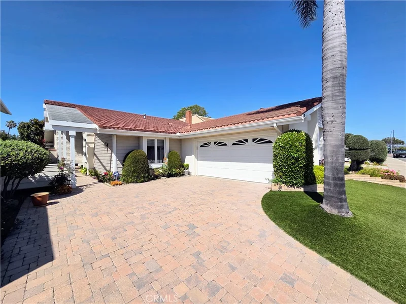 10835 Slater Avenue, Fountain Valley, CA 92708