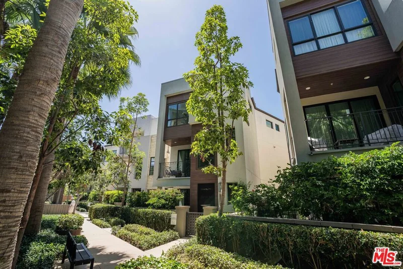 12646 W Seacoast Place, Los Angeles, CA 90094