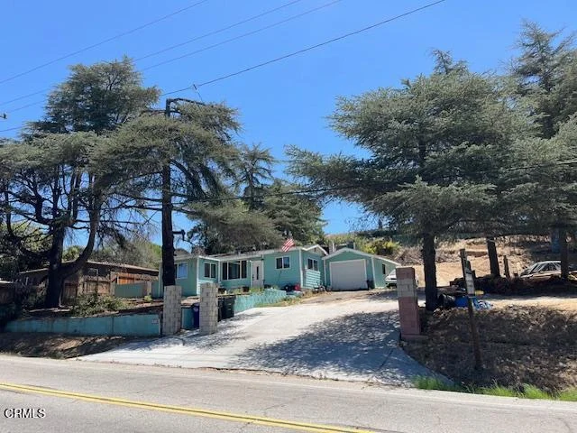 Photo 2 of 1010 N Ventura Avenue