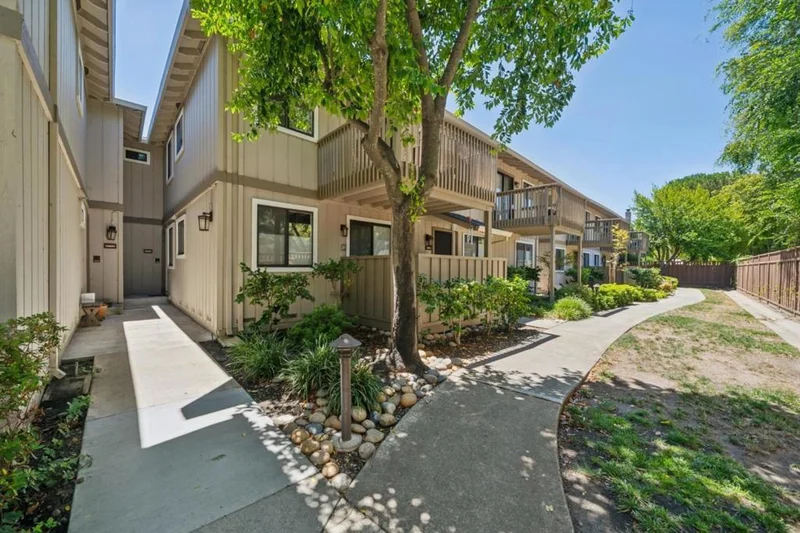 18899 Sara Park Circle