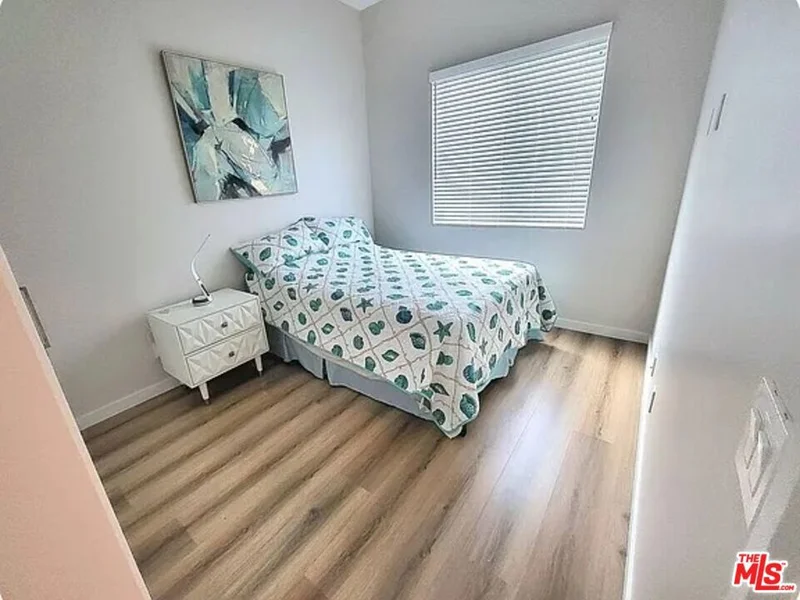 2503 Phelan Lane photo 2