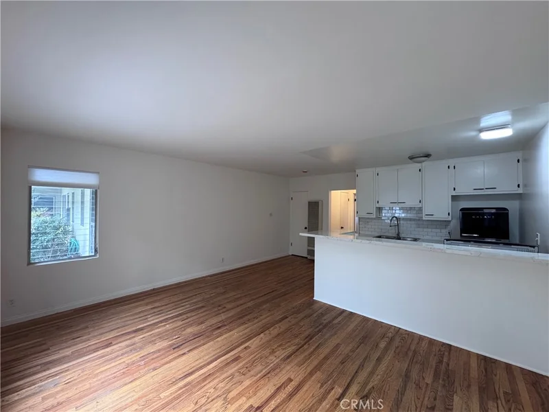 4581 Finley 4
