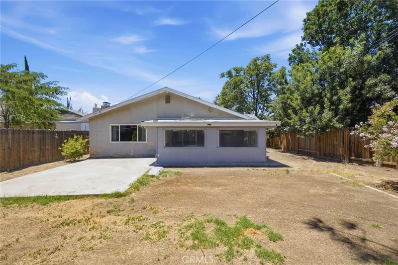 524 B Street photo 2