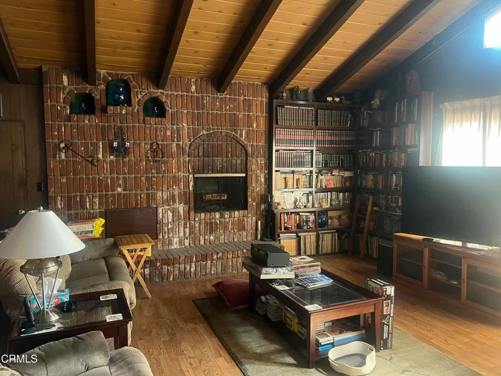 Interior 3