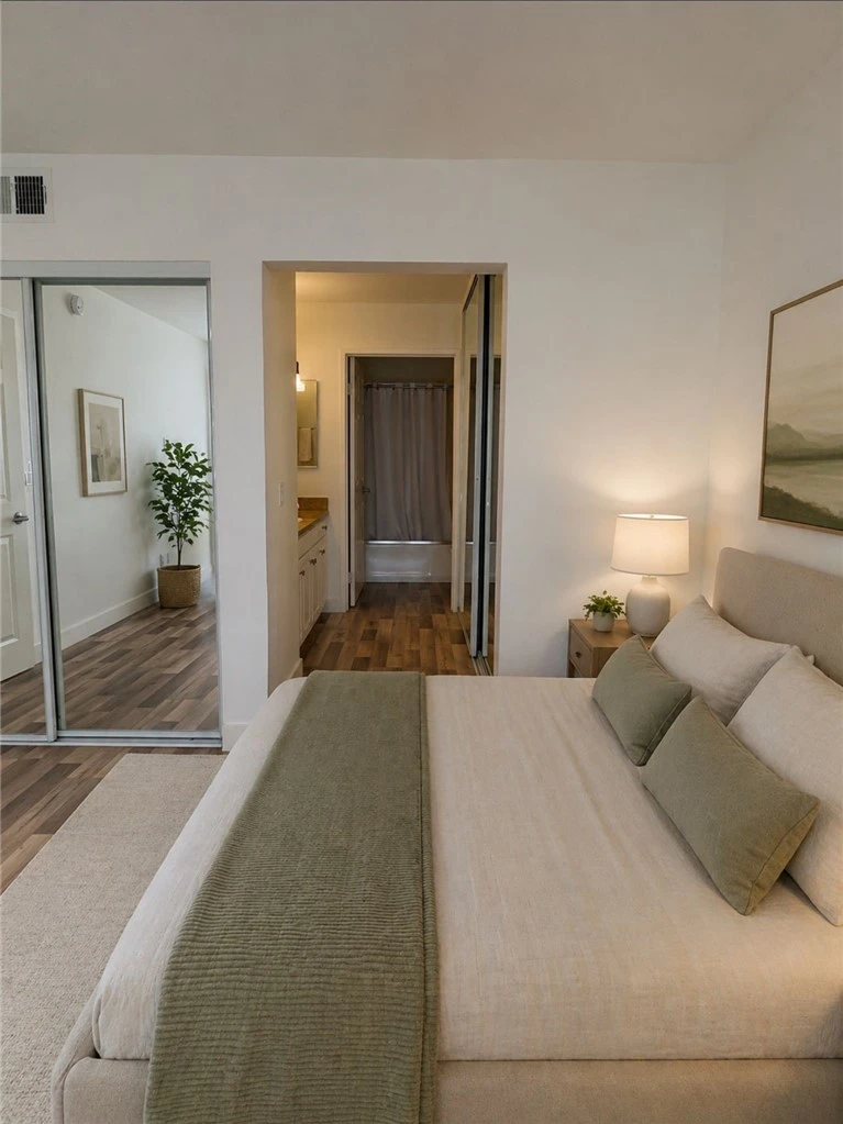 Interior 2