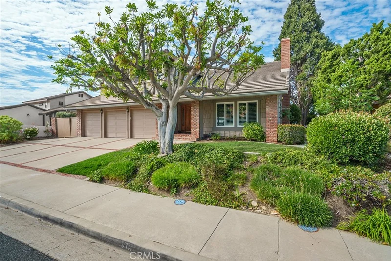 Photo 2 of 4235 Rousseau Lane
