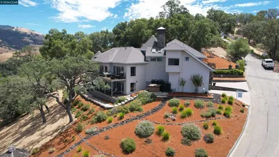 715 Castle Rock Rd