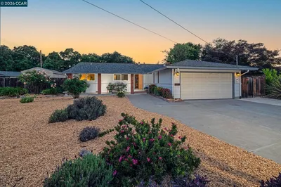 9689 Davona Dr