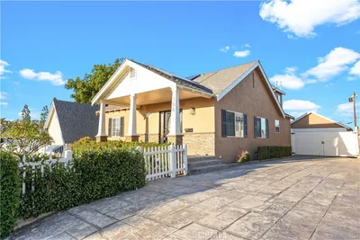106 S Redwood Avenue photo 2