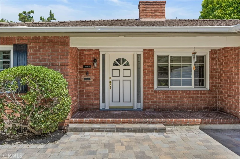 2465 Sherwood, San Marino, CA 91108