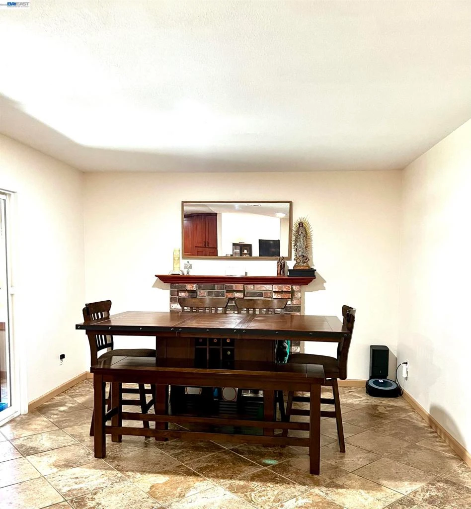 Interior 3