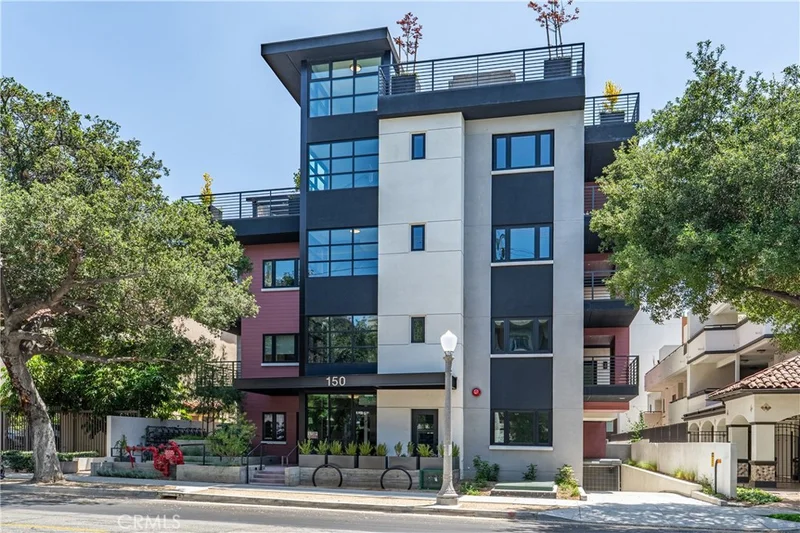 150 Oak Knoll Ave 103, Pasadena, CA 91101