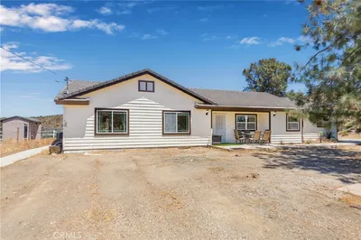 6401 Hubbard