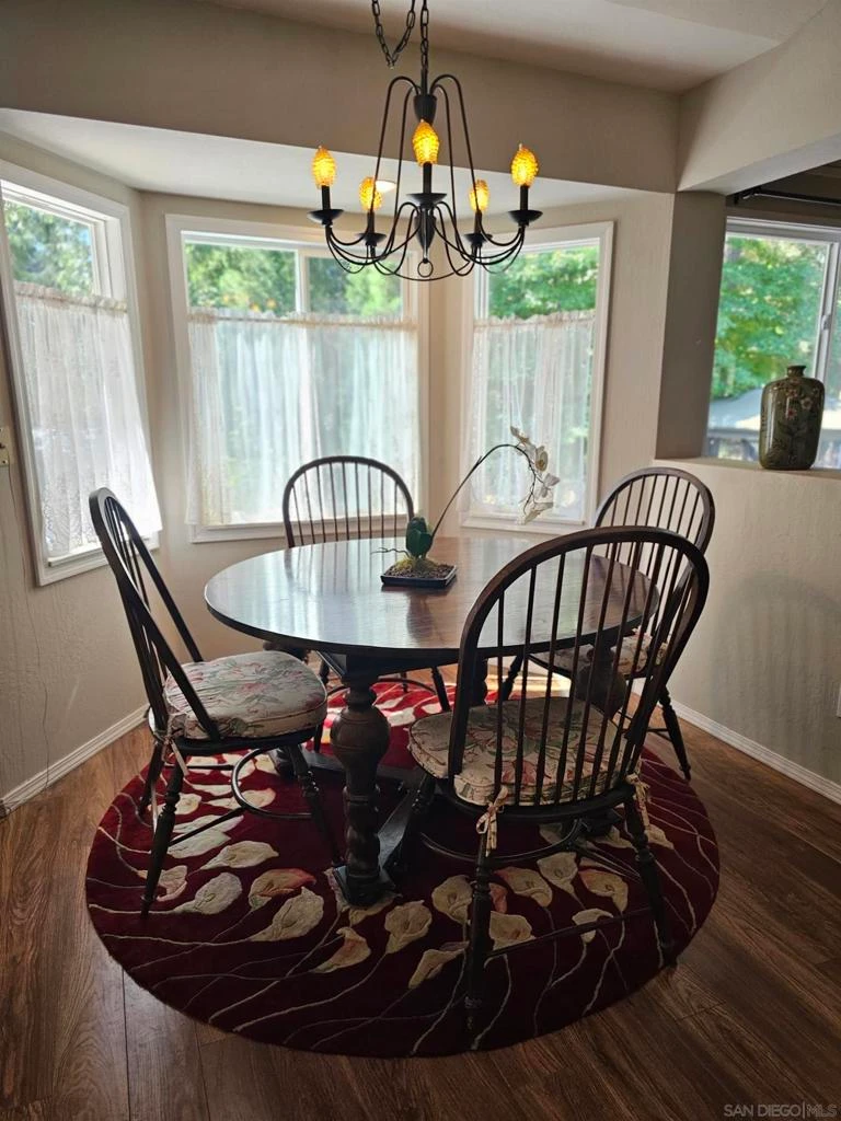 Interior 4