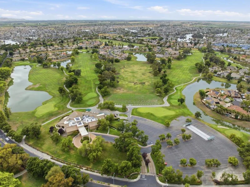 Photo 2 of 1970 Cherry Hills Drive