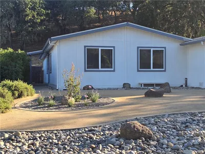 2510 Bridle Trail photo 2