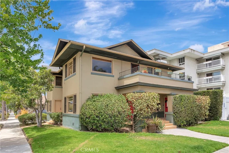 351 Newport Avenue, Long Beach, CA 90814